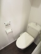 トイレ ヴァロンド－ル中野