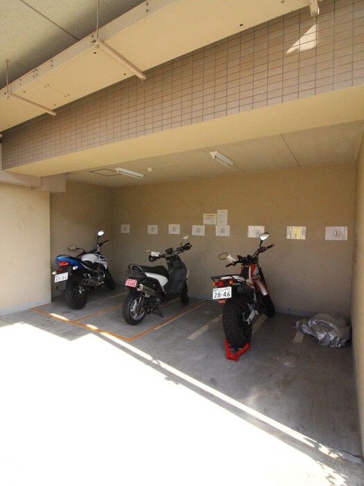 バイク置き場 ｗｉｌｌ　Ｄｏ塚本