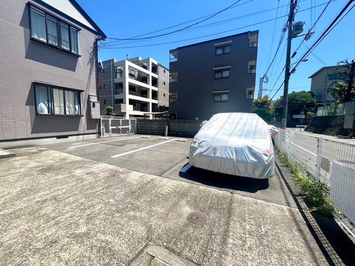 駐車場 エステートHIRAKI