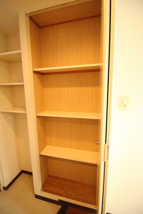 収納 レスパス・エラン