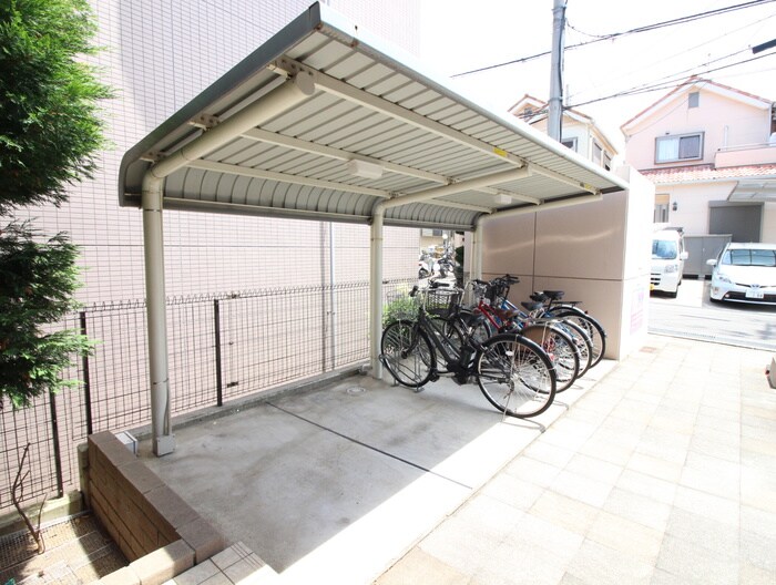 駐輪場 エスペランス