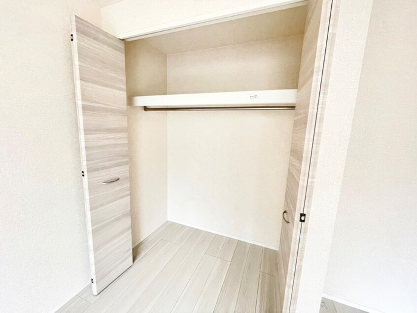 収納 フロレゾン醍醐