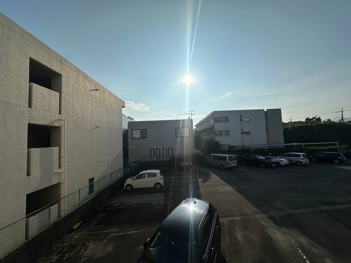 室内からの展望 中穂積ハイツ