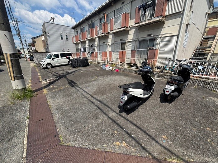 駐車場 サンハイツ