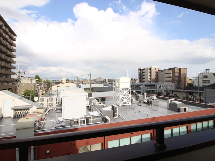 室内からの展望 Sempre Vita　甲東園