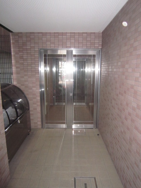 エントランス部分 ルミエ－ル都島