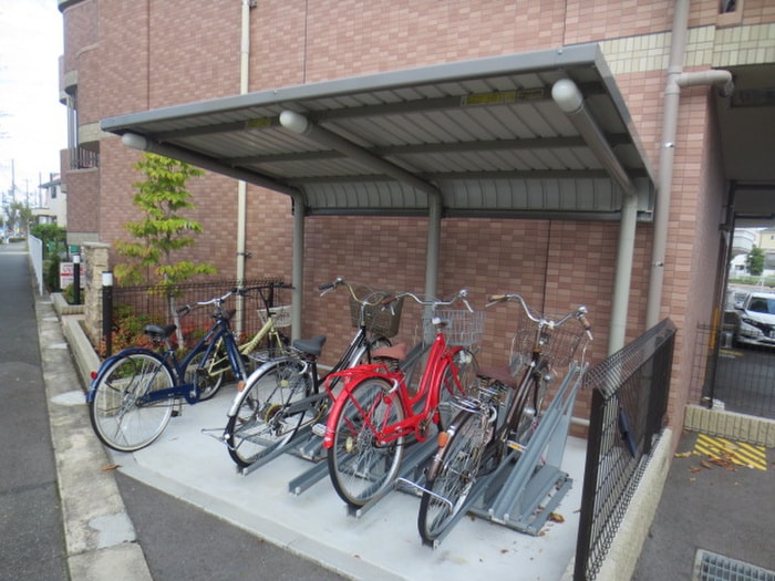 駐輪場 フェリチタ