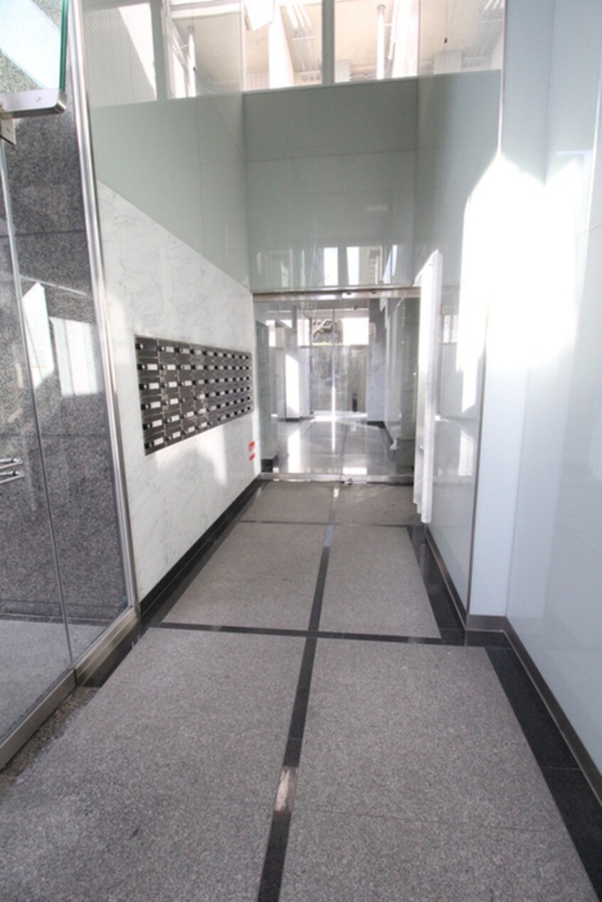 エントランス部分 ステュディオ・パレ