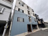 アールアイ