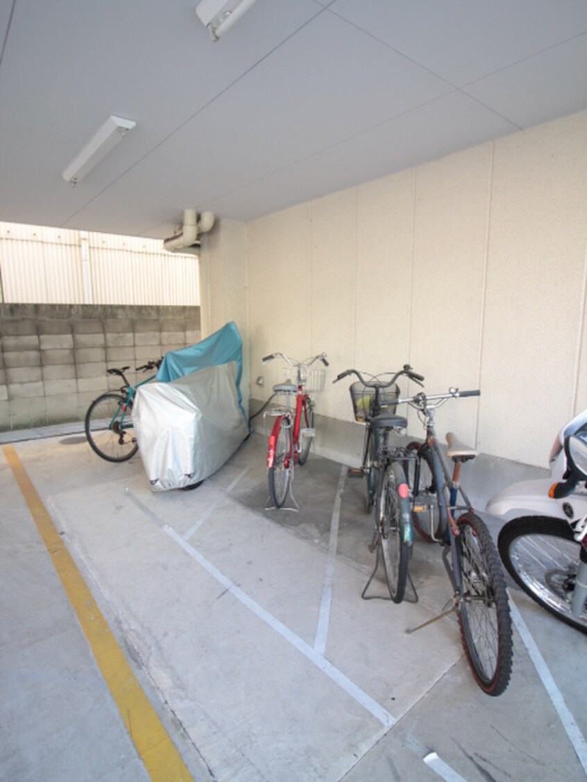 駐輪場 サンブライト新石切