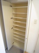 靴箱 ロイヤルシティ－西大路