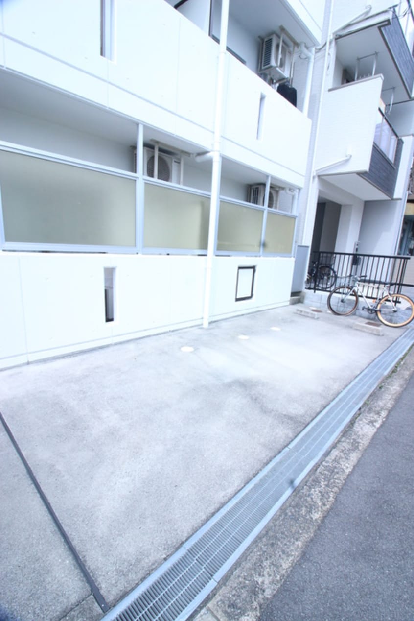 駐車場 ＣＨＥＬＳＥＡ