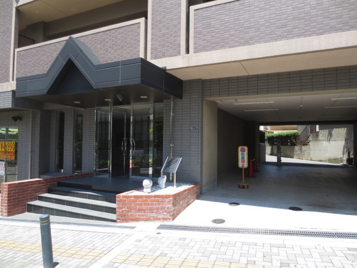 駐車場 パルティ－ル新石切