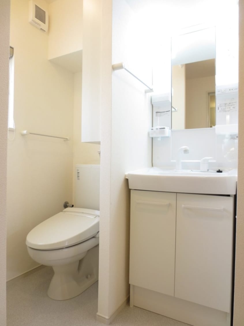 トイレ こもれびガーデン