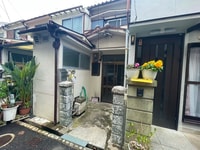 本町1-8貸家