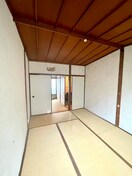 居室 本町1-8貸家