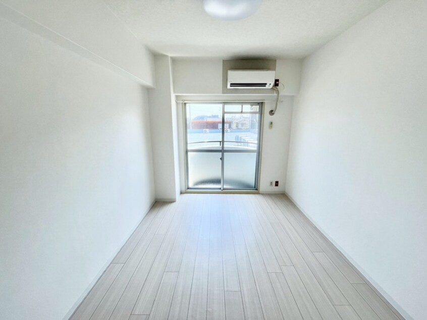 居室 マノワールⅢ番館