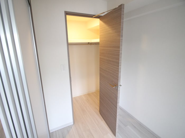 収納 ﾌﾟﾚｻﾝｽﾛｼﾞｪ京都西大路(519)