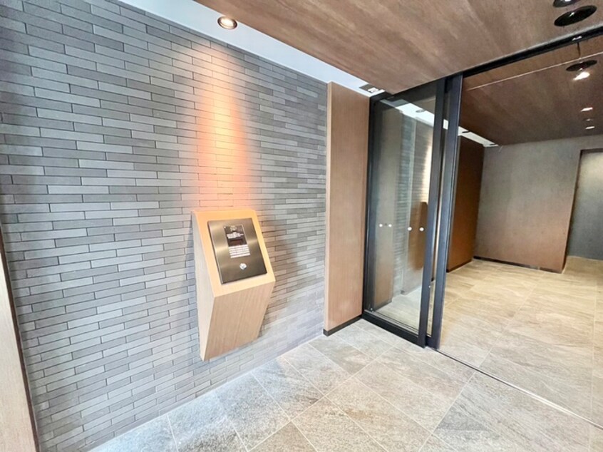 エントランス部分 シルス藤森