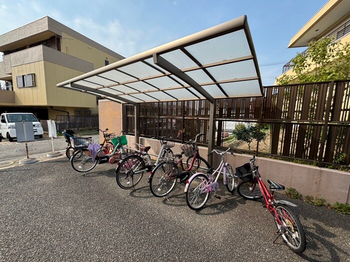 駐輪場 グレースコート・アイ