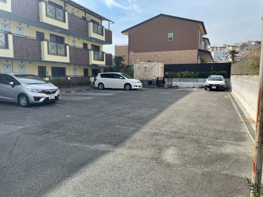 駐車場 スカイガ－デン萩原