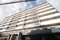 ﾌﾟﾚｻﾝｽ淡路駅前（414）