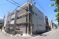 ラモーナ東本町