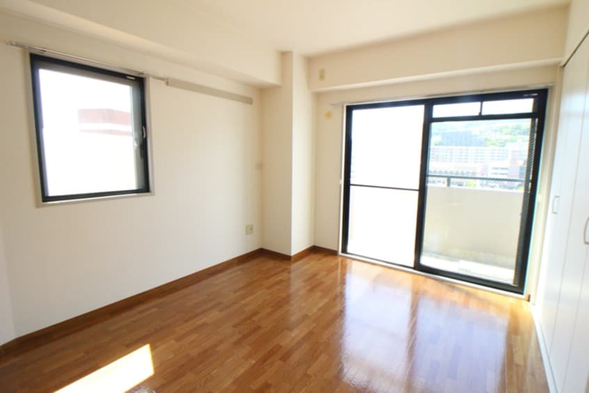 居室 クリアコート谷垣