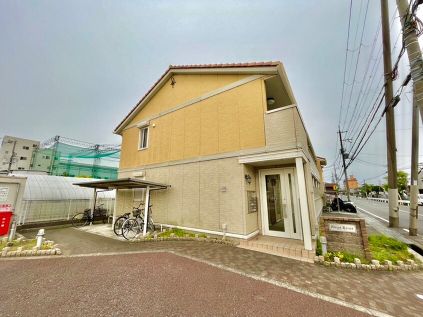 外観写真 フロントリバ－
