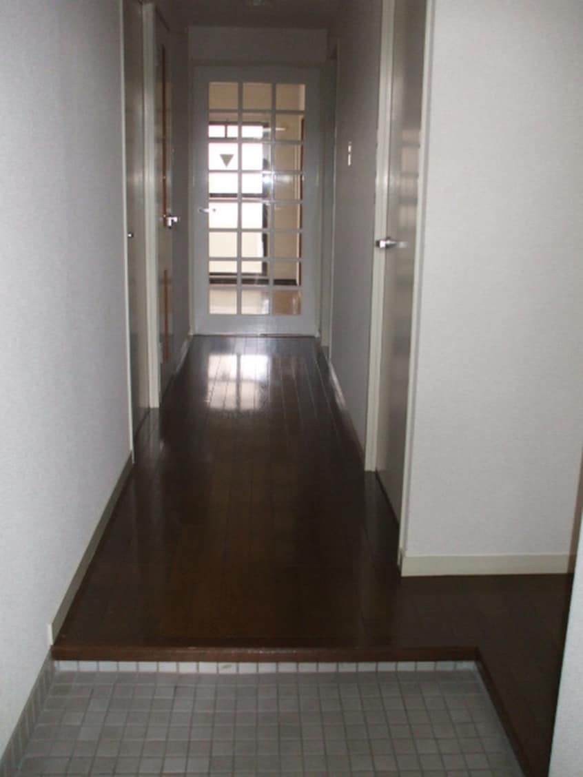 廊下 ファミールメゾン