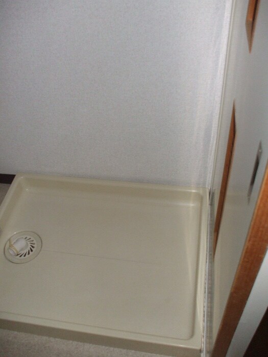 洗濯機置場 ファミールメゾン