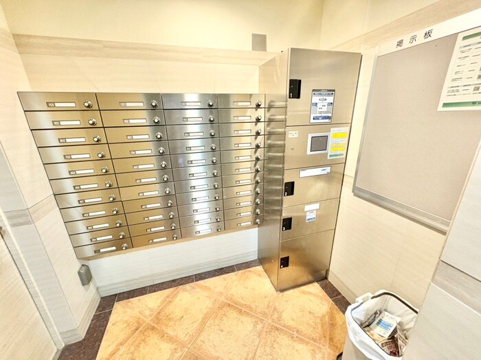 エントランス部分 ラグゼ江戸堀