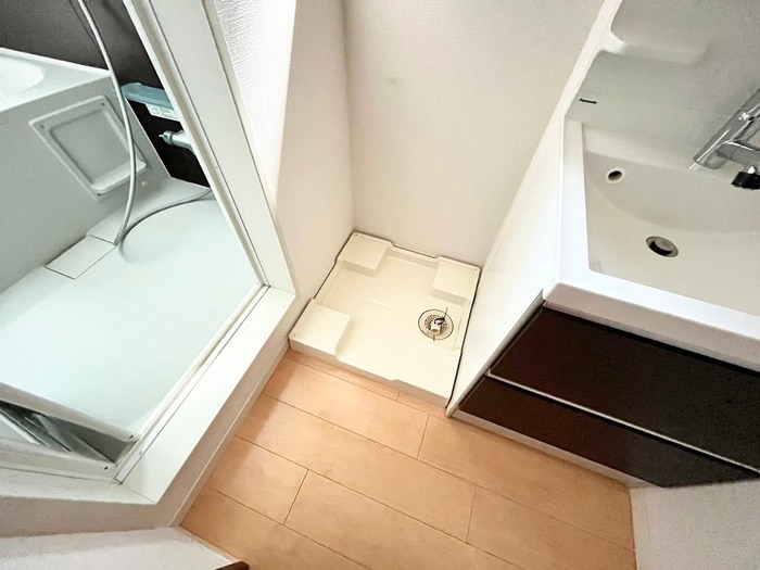 洗濯機置場 アスント百万遍