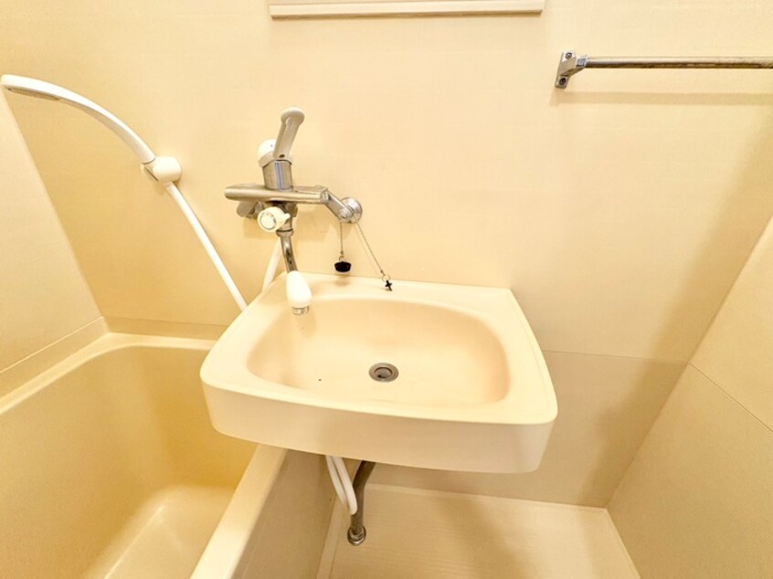 洗面 ロ－タリ－マンション萱島西