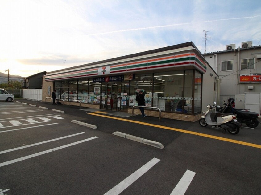 セブンイレブン開田一丁目店(コンビニ)まで300m ランブラス南長岡京