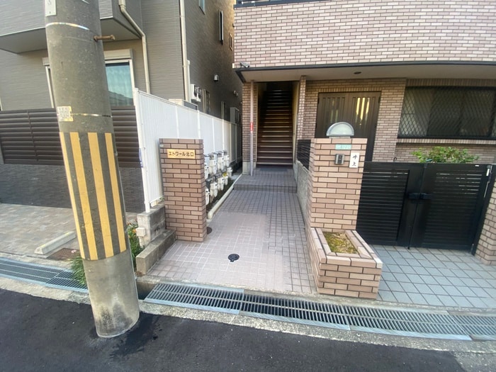エントランス部分 エトワ－ル北口