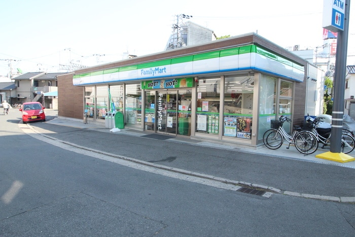 ファミリーマート(コンビニ)まで512m サンヴィレッジ