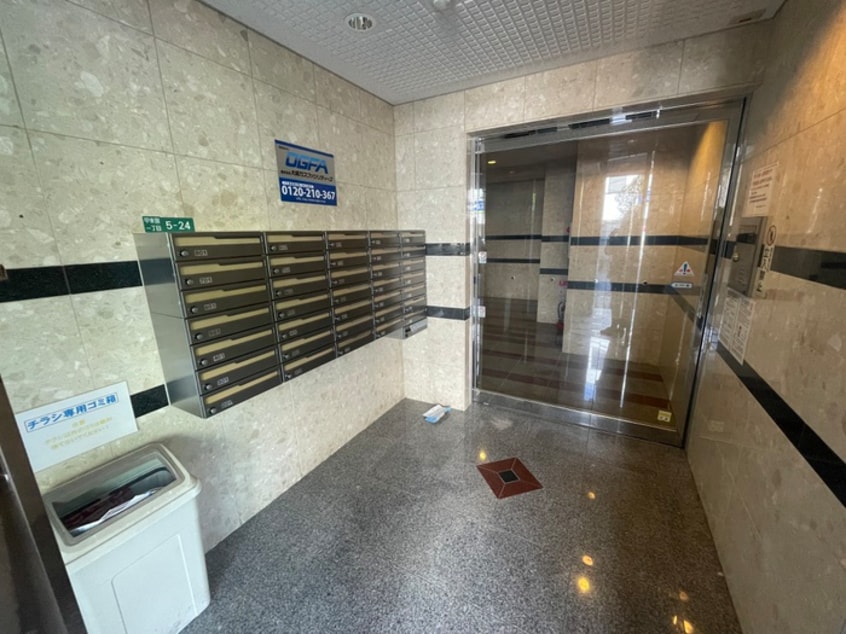 エントランス部分 ラフォンテ甲東園