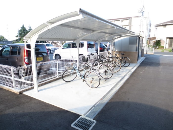 駐輪場 メディカル松下南