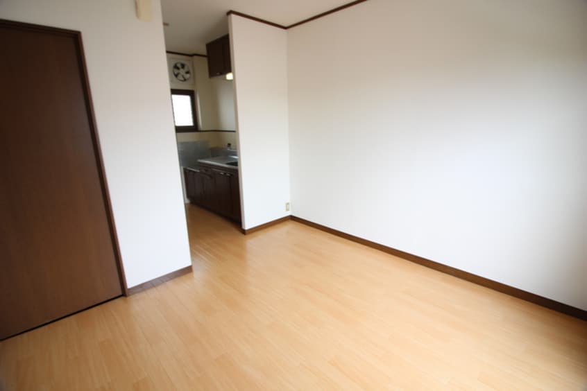 居室 プティセゾン草部