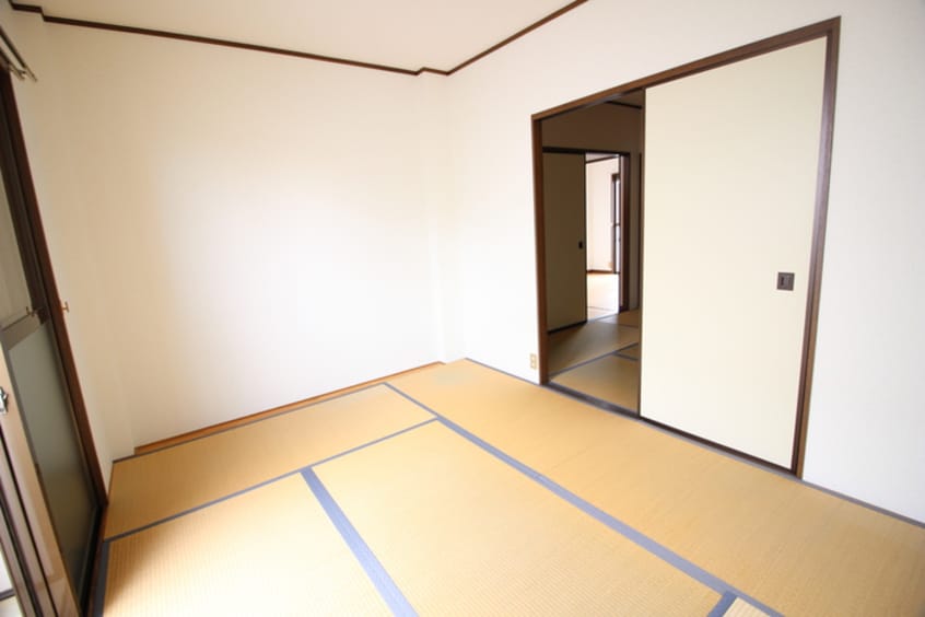 居室 プティセゾン草部