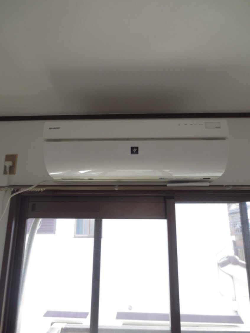 内観写真 プティセゾン草部