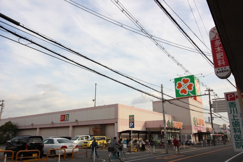 ライフ(スーパー)まで1200m プティセゾン草部
