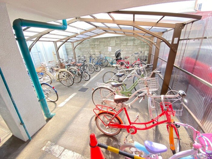 駐輪場 グランメゾン