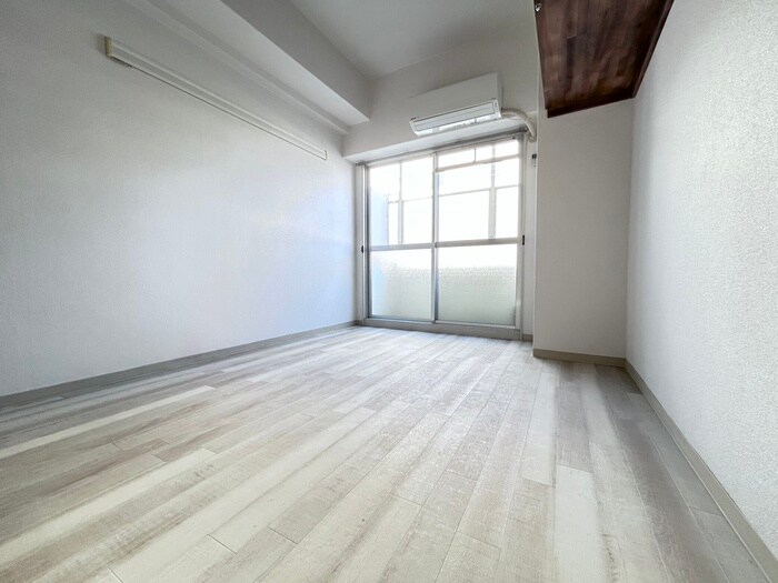 居室 シャトーニシムラ