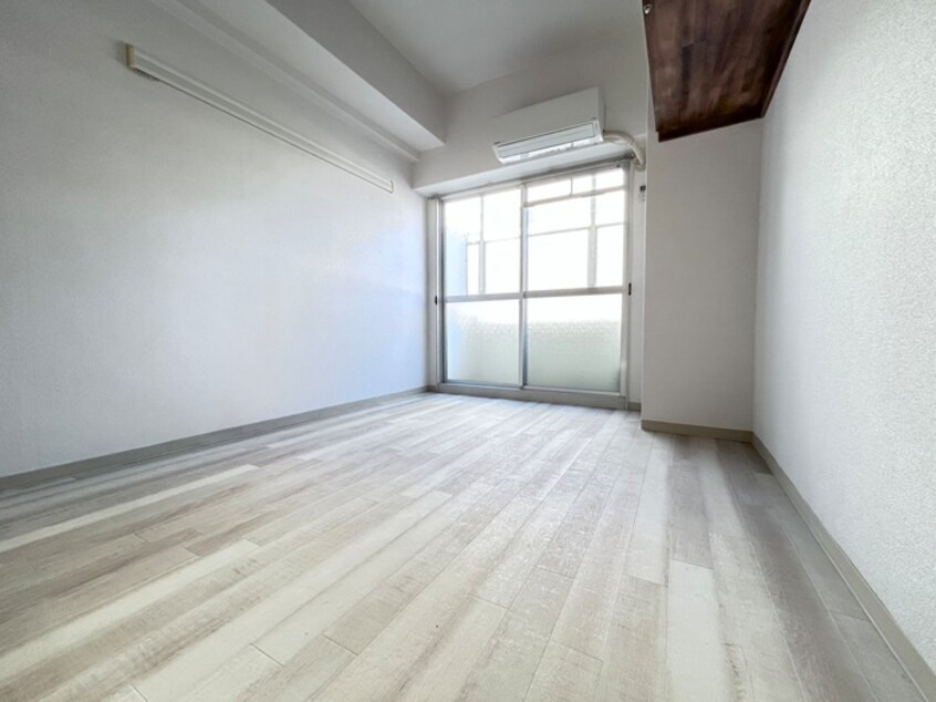 居室 シャトーニシムラ