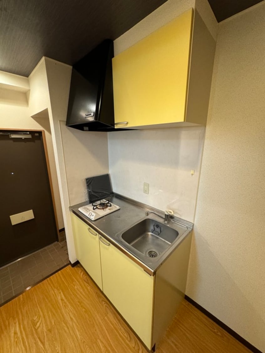 キッチン フィオーレ滝井