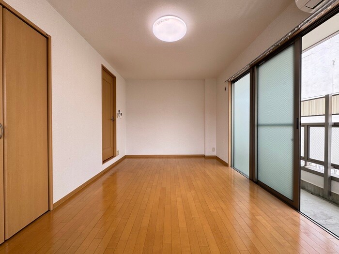 居室 フィオーレ滝井