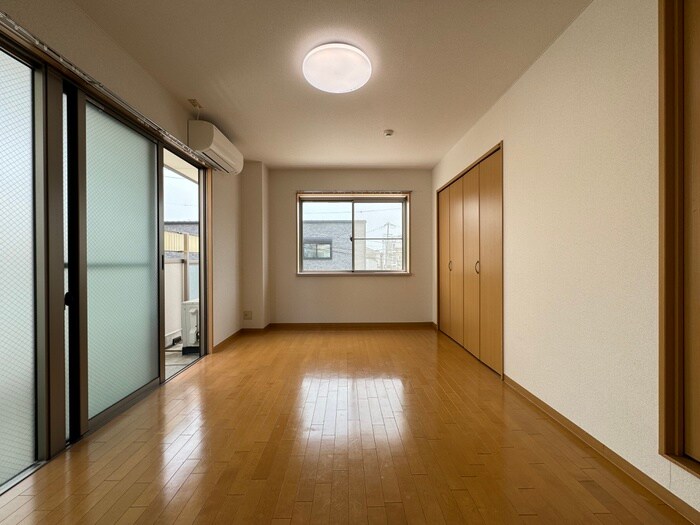 居室 フィオーレ滝井