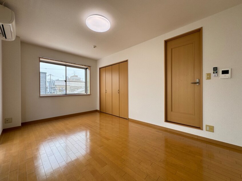 居室 フィオーレ滝井